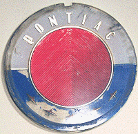 Original condition '54 Pontiac car emblem